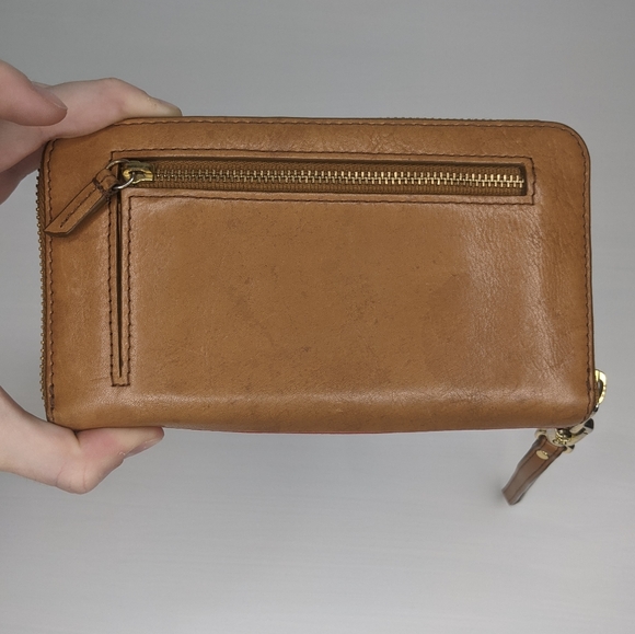 Fossil Tan Stripe Sydney Zip Around Phone Wallet - Picture 7 of 11